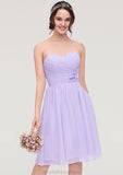 Sleeveless Sweetheart Chiffon Knee-Length A-line/Princess Bridesmaid Dresses With Pleated Flowers Kayla STKP0025413